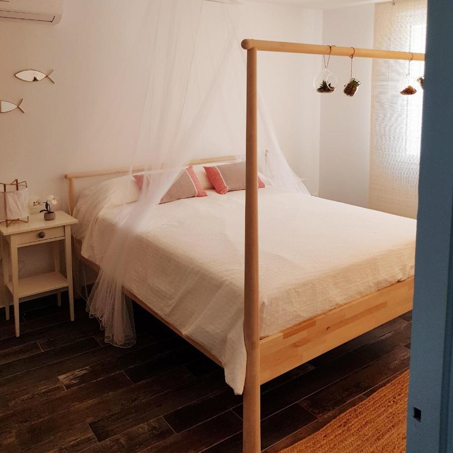 Ideal parelles aptm amb encant estil Mediterrani i tranquil a Llançà Esterno foto